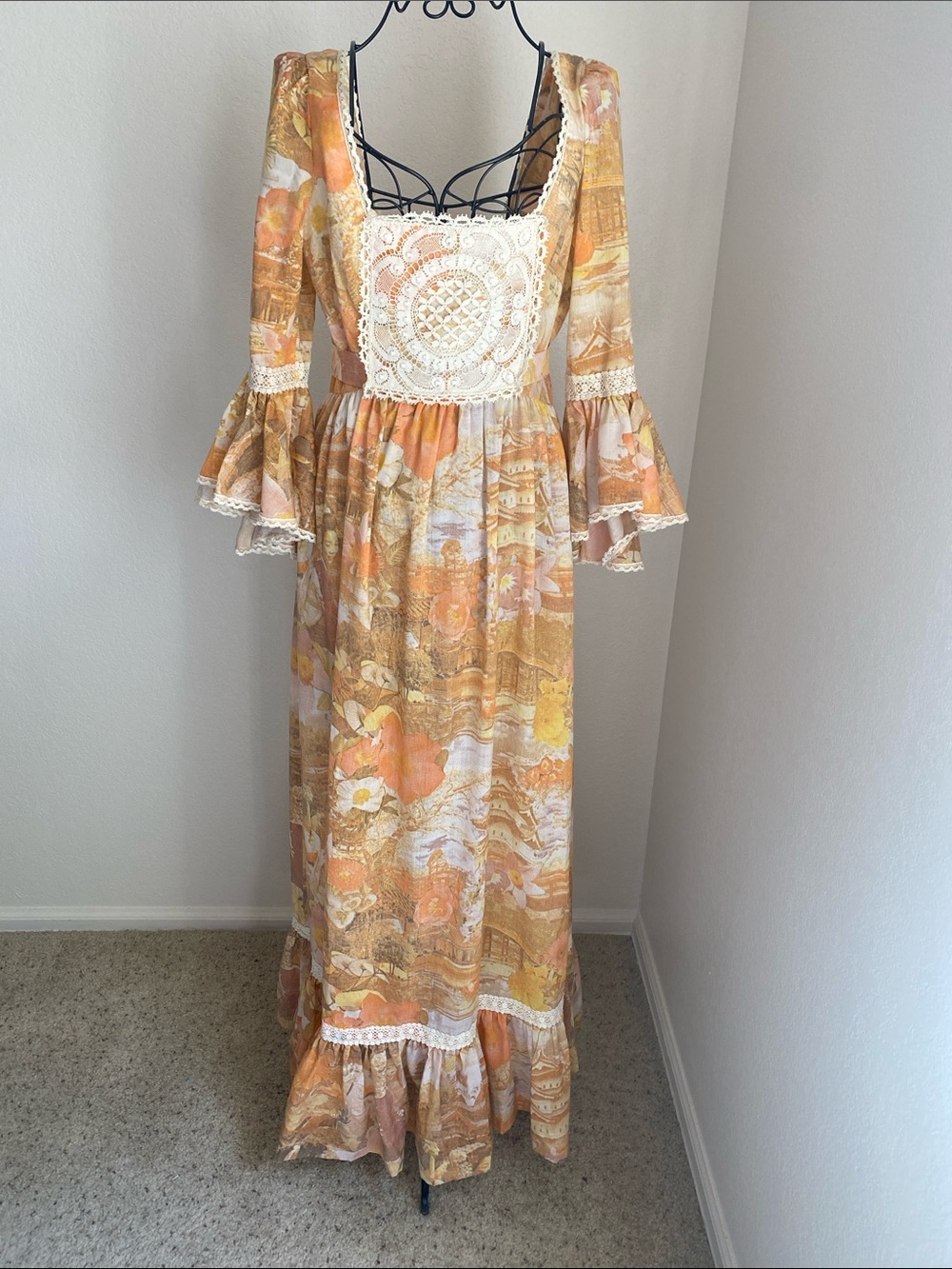 Vintage Coco California Boho/Prairie  Style Lace Yoke Maxi Dress in Peach-Orang